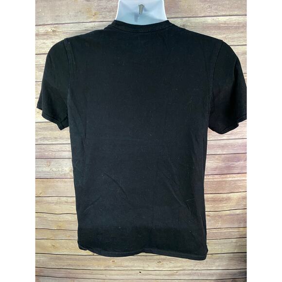 Universal Studios Halloween Horror Nights Shirt Never Go Alone 2022 Small - Picture 2 of 9